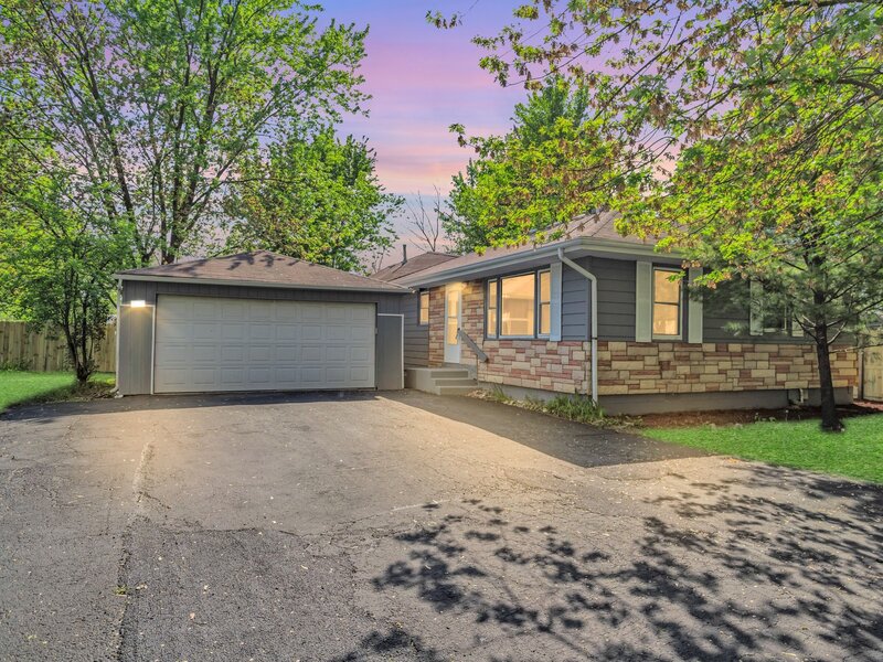 117 Arthur Avenue South Elgin IL 60177