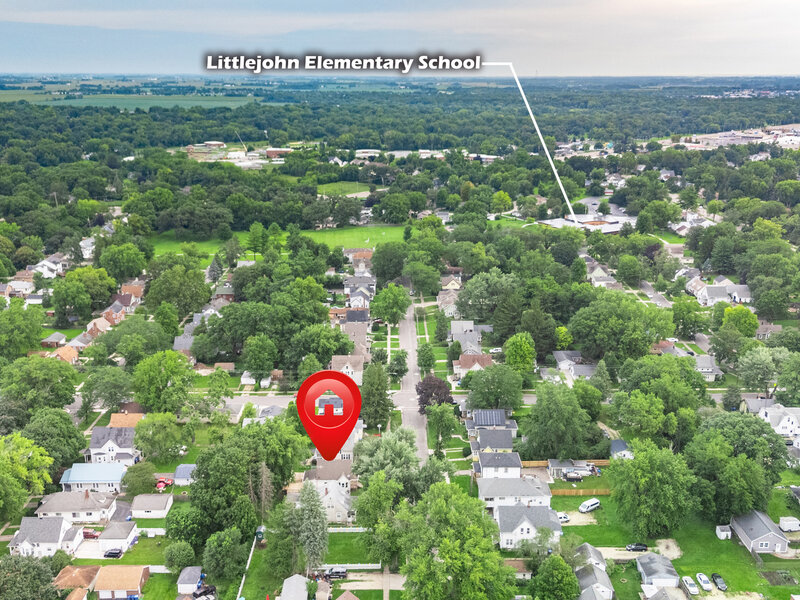 725 N 11th Street Dekalb IL 60115