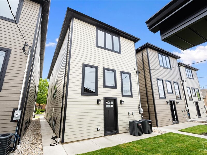5330 S Mason Avenue Chicago IL 60638