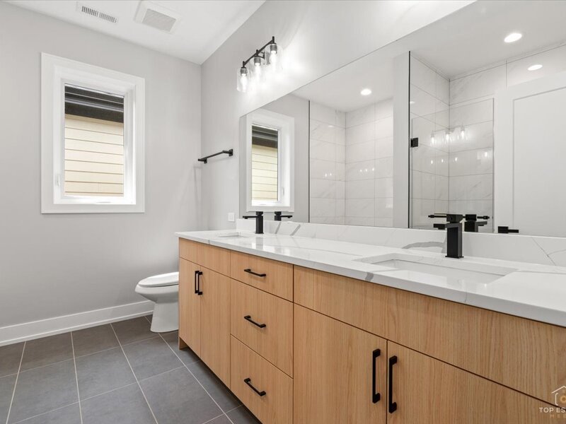 5330 S Mason Avenue Chicago IL 60638