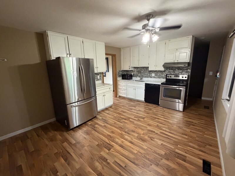 415 Krause Avenue Streamwood IL 60107