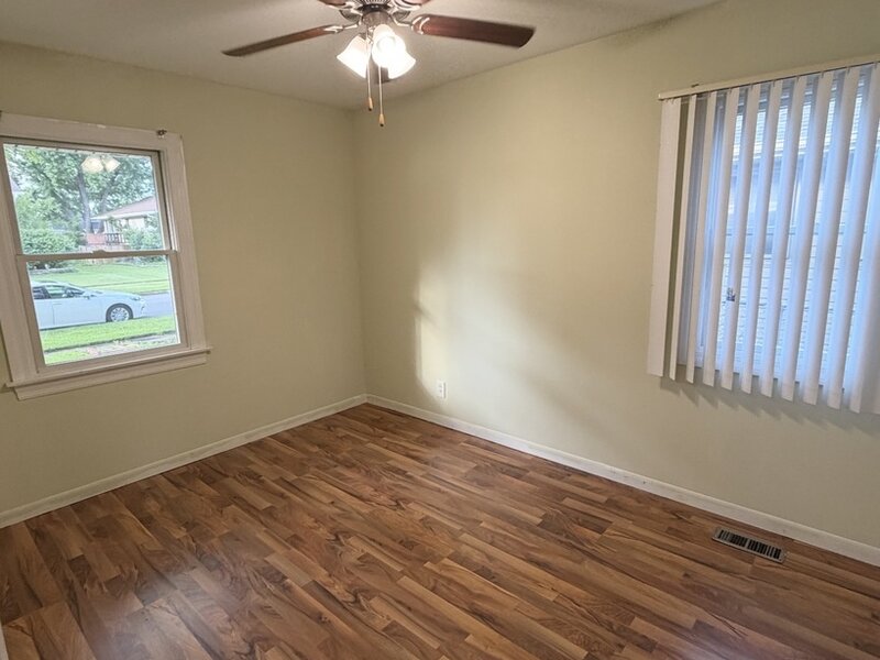415 Krause Avenue Streamwood IL 60107