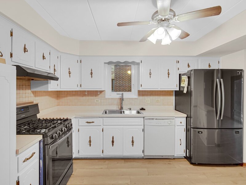 16724 Paxton Avenue Tinley Park IL 60477