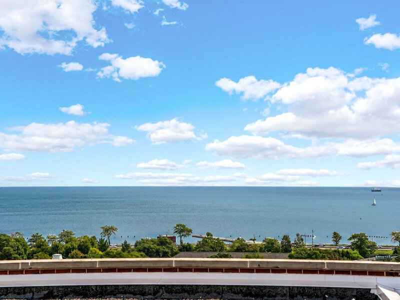 2100 N Lincoln Park West Avenue Chicago IL 60614
