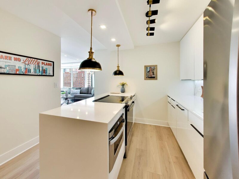 1355 N Sandburg Terrace Chicago IL 60610