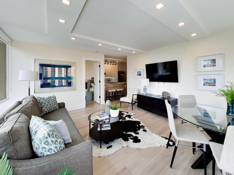 1355 N Sandburg Terrace Chicago IL 60610