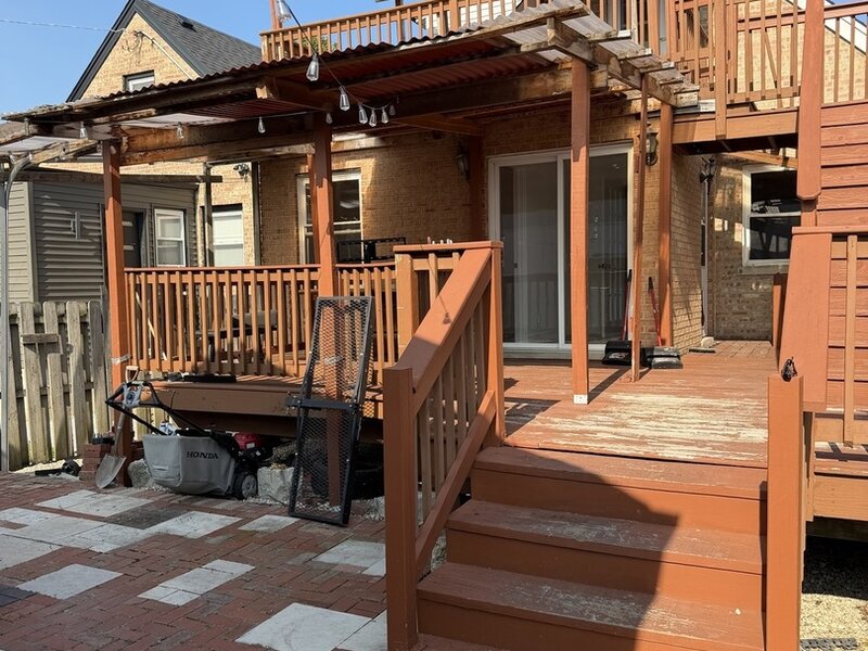 2942 N New England Avenue Chicago IL 60634