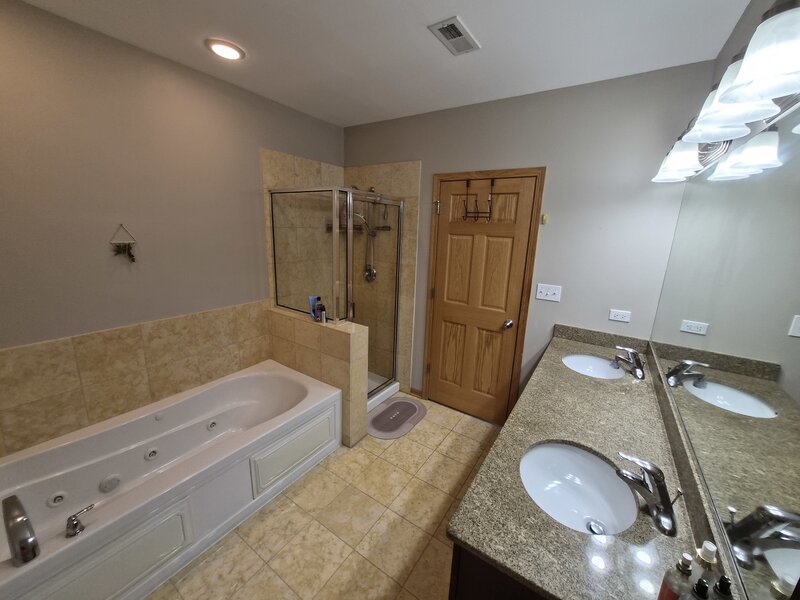 3745 S Michigan Avenue Chicago IL 60653
