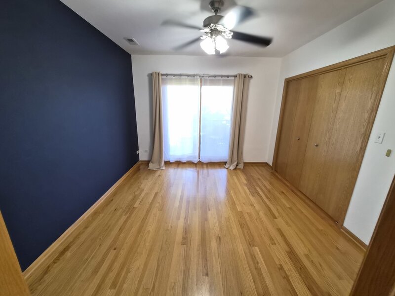 3745 S Michigan Avenue Chicago IL 60653
