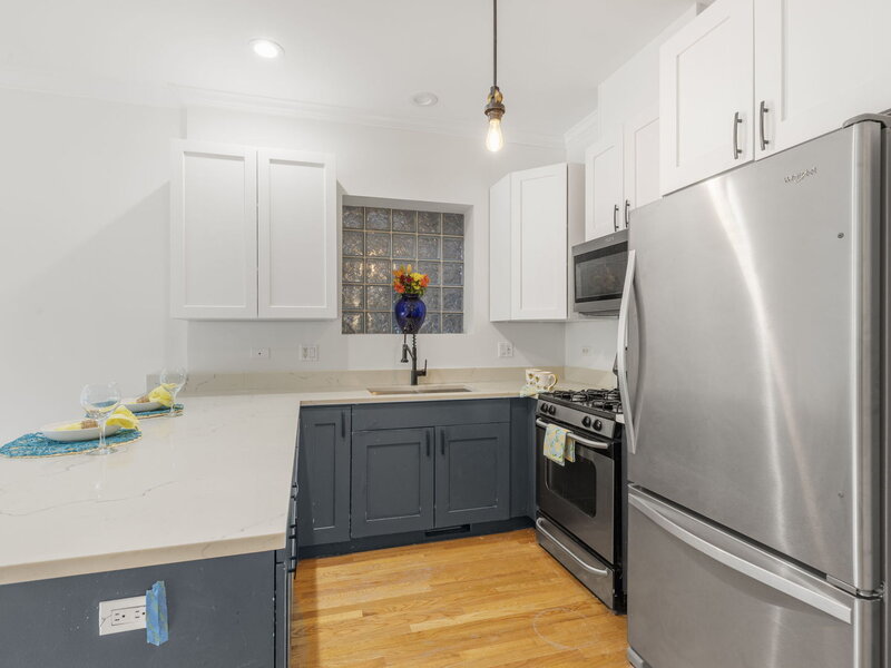 4662 N Winthrop Avenue Chicago IL 60640