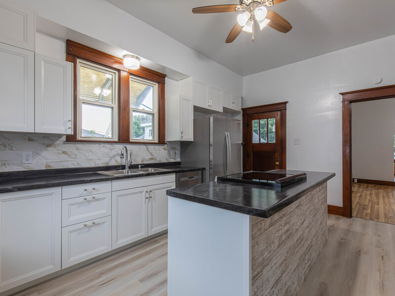 209 W Dakota Street Spring Valley IL 61362