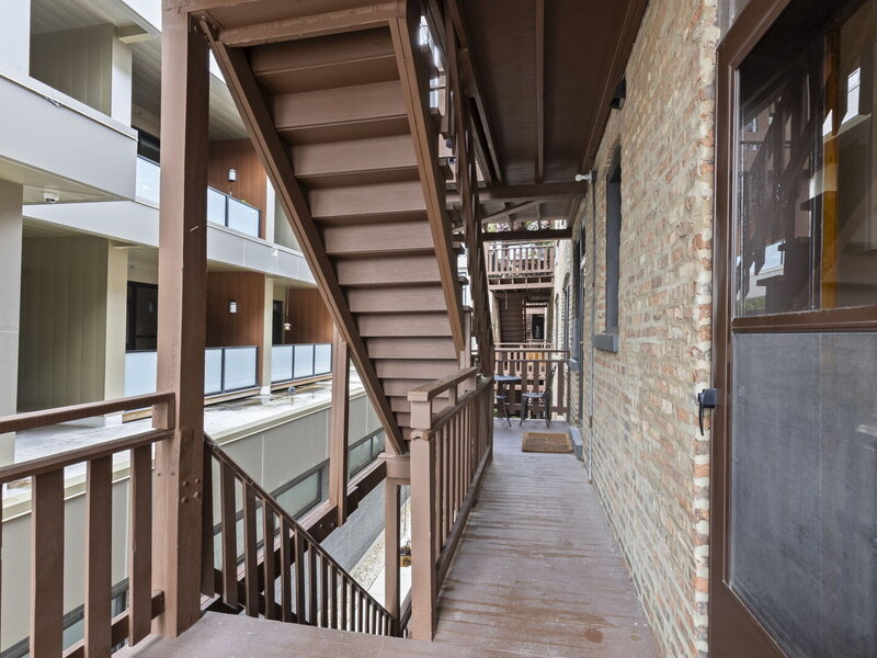821 Lake Street Oak Park IL 60301