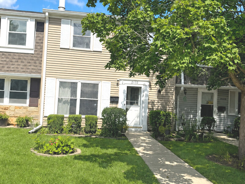 2110 Stanley Court Schaumburg IL 60194