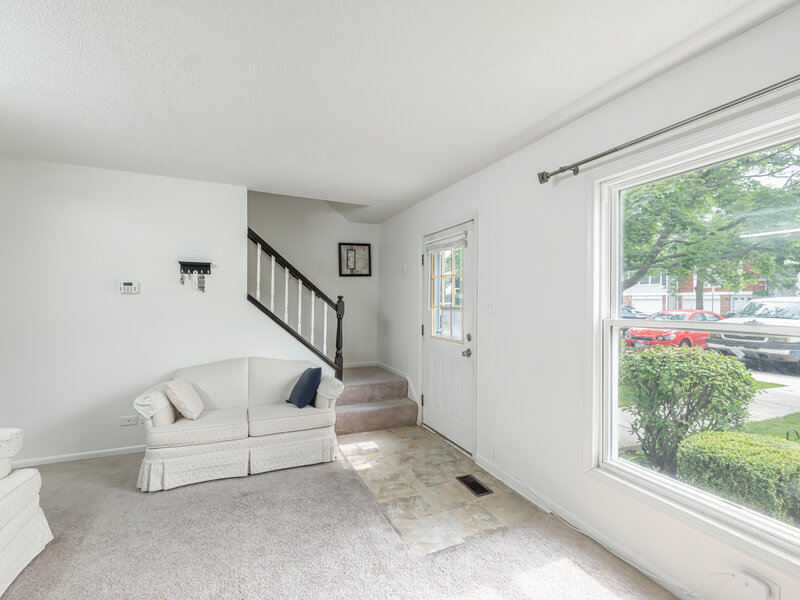 2110 Stanley Court Schaumburg IL 60194
