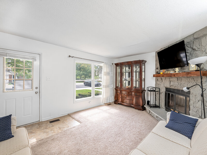 2110 Stanley Court Schaumburg IL 60194