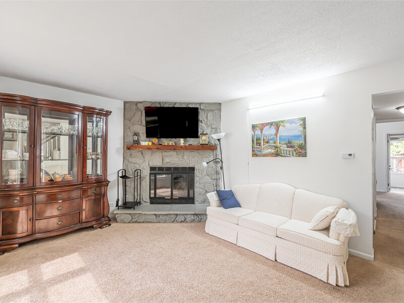 2110 Stanley Court Schaumburg IL 60194