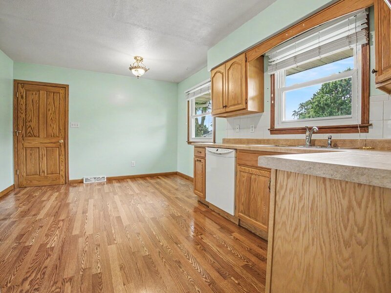 10 Imperial Drive Streator IL 61364