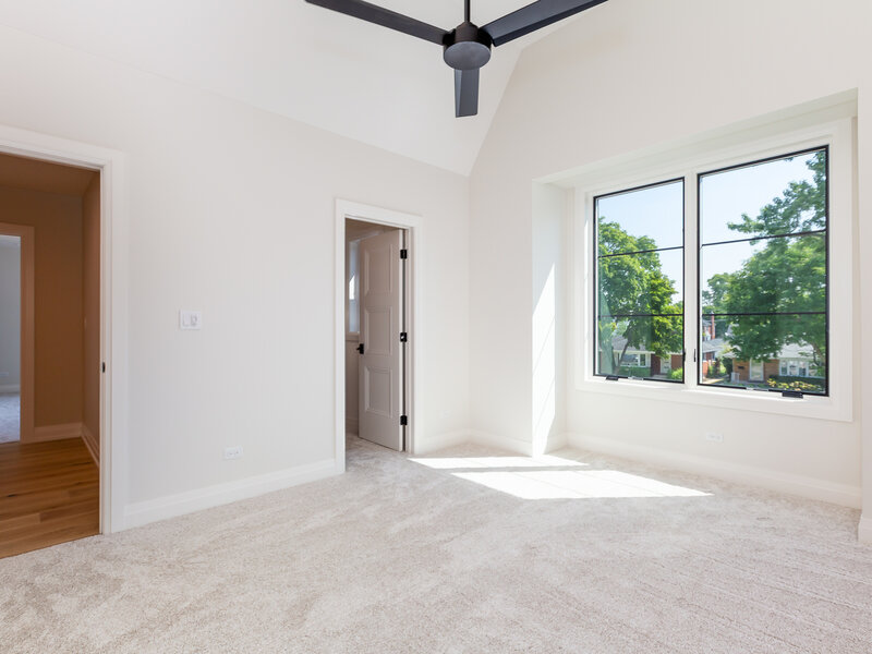 234 N Evergreen Avenue Elmhurst IL 60126