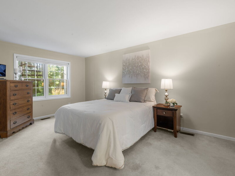 532 Bradbury Lane Geneva IL 60134