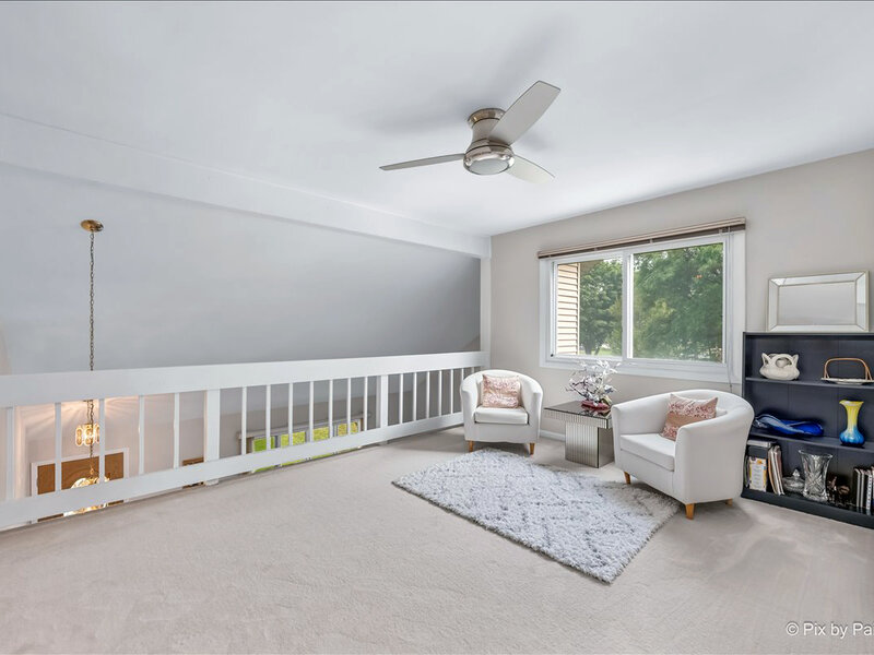 852 Woodmar Drive Crystal Lake IL 60014