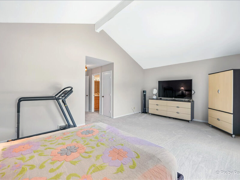 852 Woodmar Drive Crystal Lake IL 60014