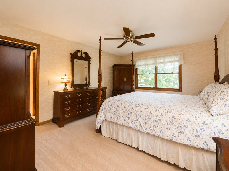 6 Heather Lane Hawthorn Woods IL 60047