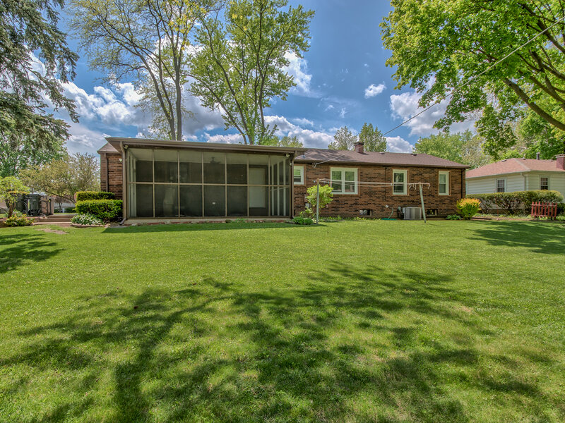 547 Reese Avenue East Dundee IL 60118