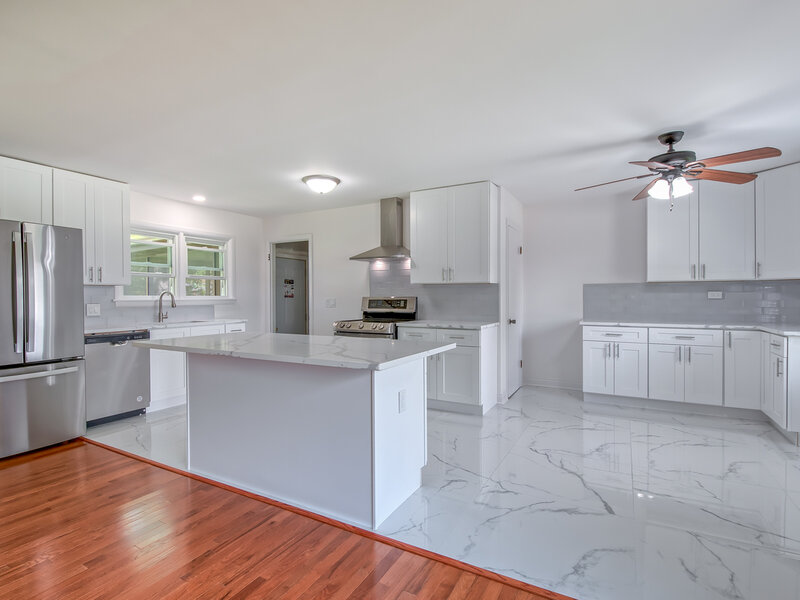 547 Reese Avenue East Dundee IL 60118