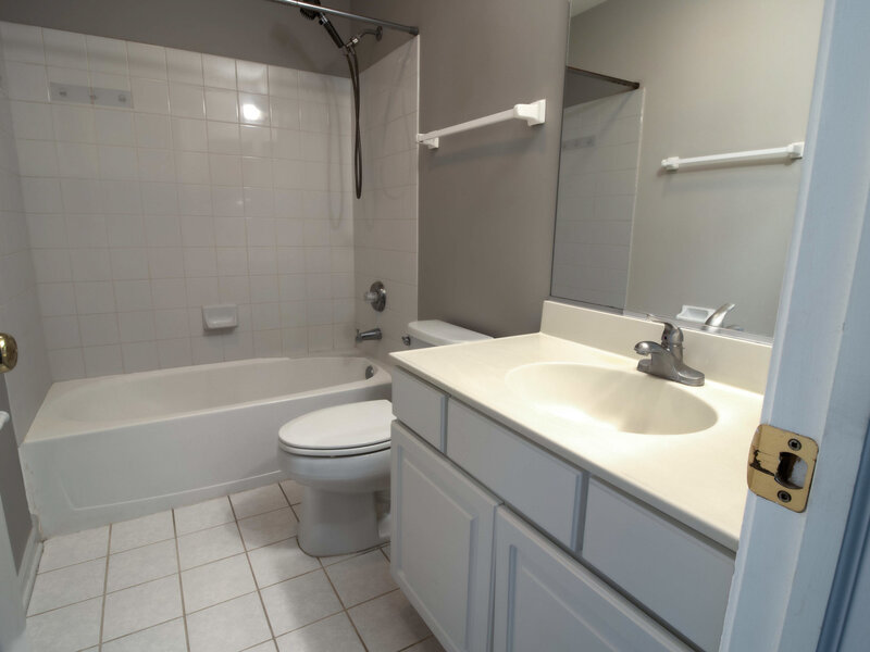 605 Pheasant Trail St. Charles IL 60174
