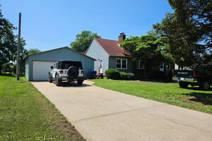 Photo of 1517 W Kimberly Road Davenport IA 52806