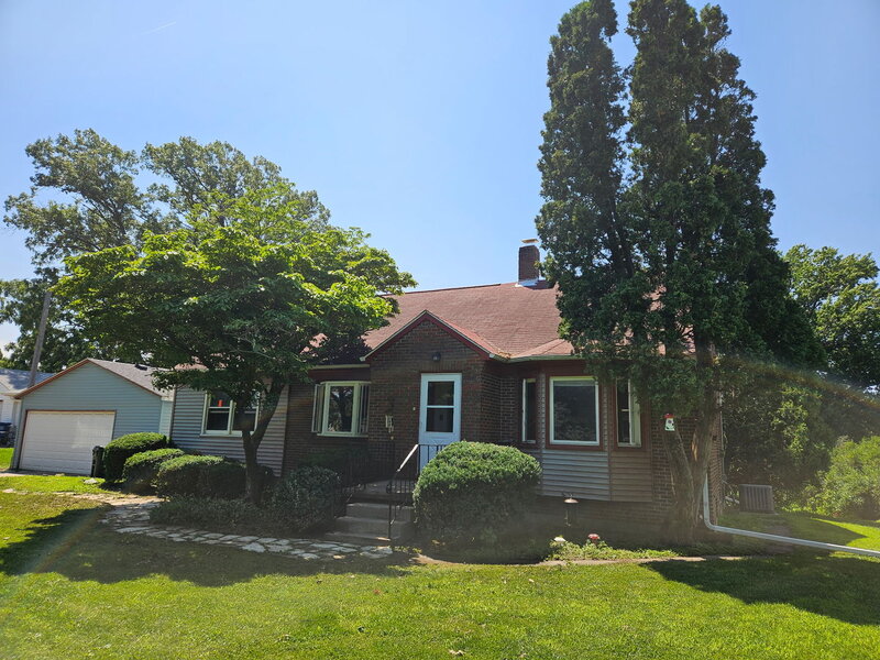 1517 W Kimberly Road Davenport IA 52806
