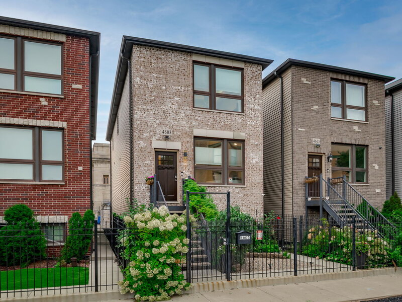4603 S Calumet Avenue Chicago IL 60653