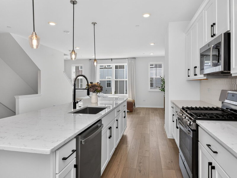 1035 Wren Road Des Plaines IL 60018