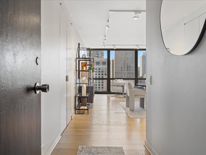 910 N Lake Shore Drive Chicago IL 60611