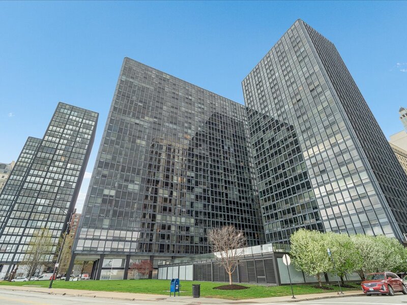 910 N Lake Shore Drive Chicago IL 60611