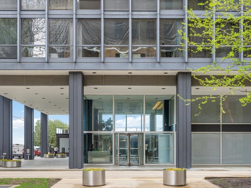 910 N Lake Shore Drive Chicago IL 60611