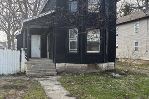 Photo of 337 N 6th Avenue Kankakee IL 60901