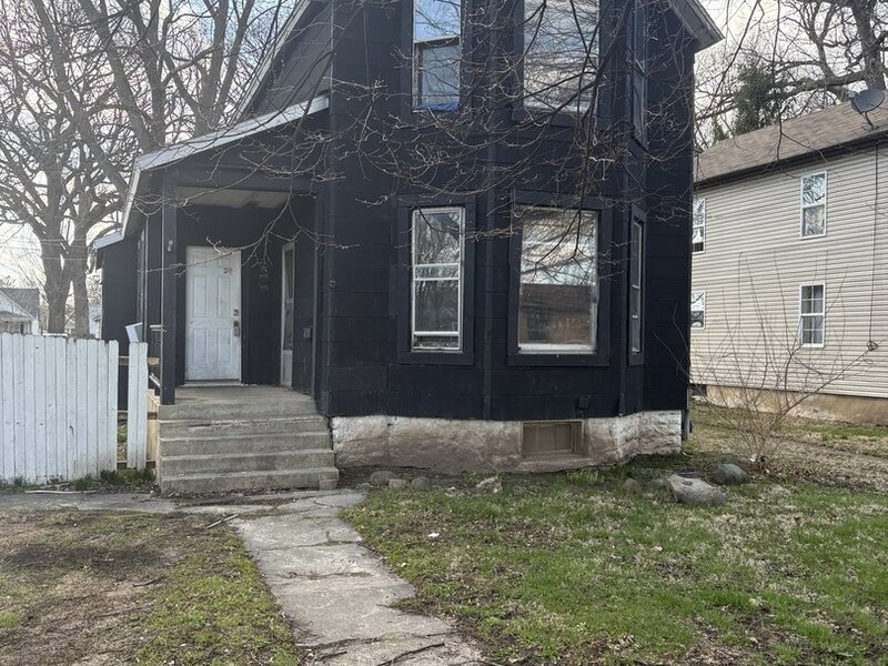 337 N 6th Avenue Kankakee IL 60901