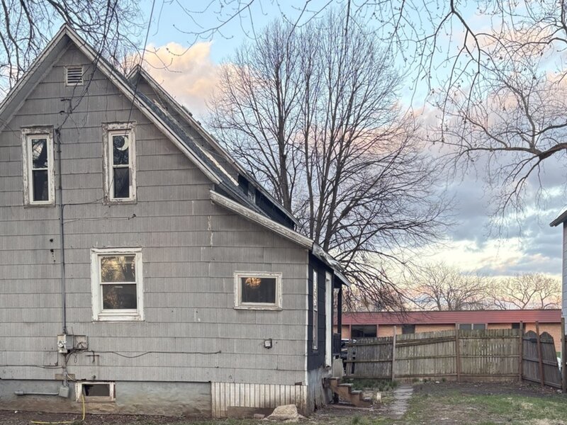 337 N 6th Avenue Kankakee IL 60901