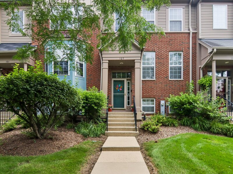 105 Station Park Circle Grayslake IL 60030