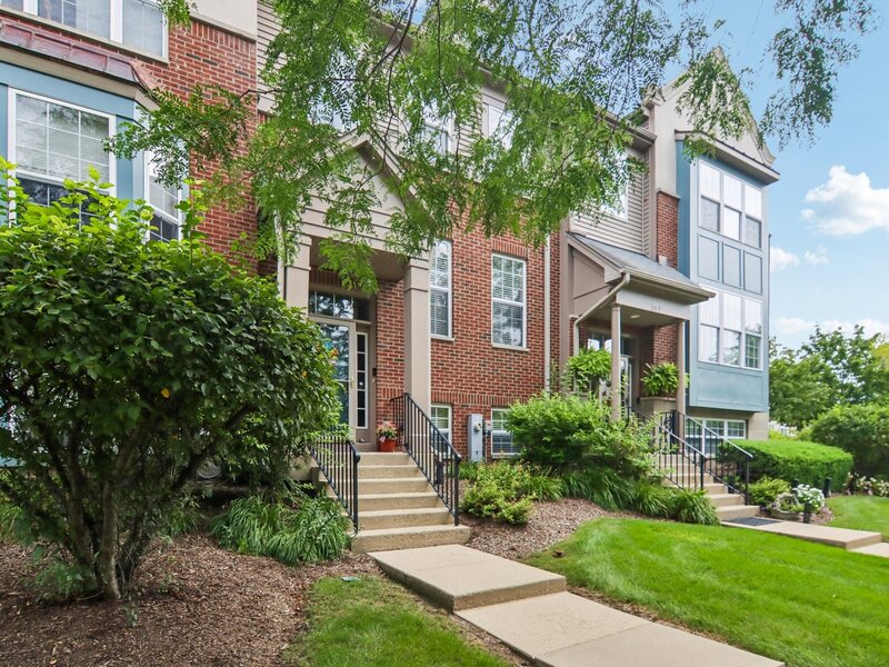 105 Station Park Circle Grayslake IL 60030