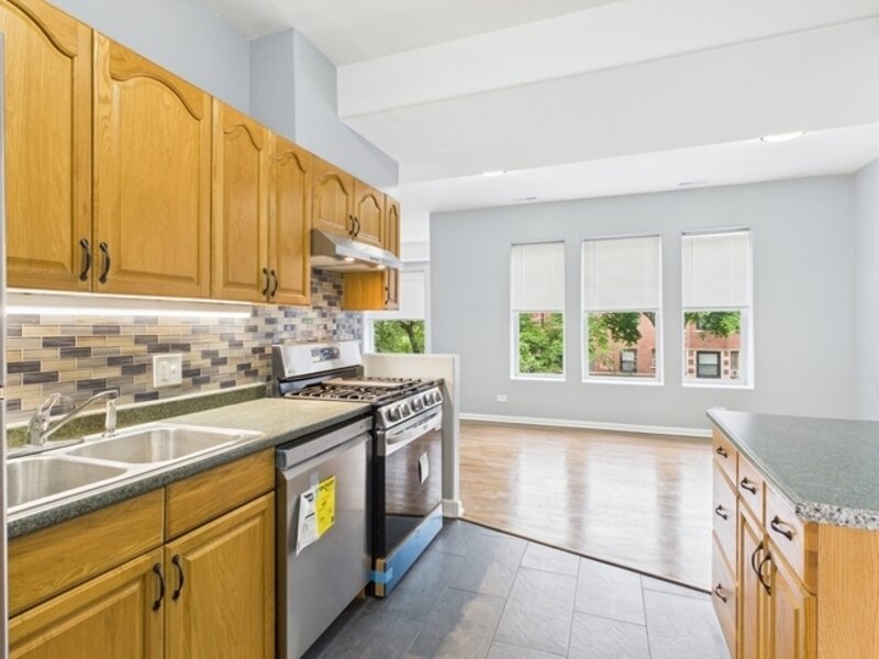 1729 E 67th Street Chicago IL 60649