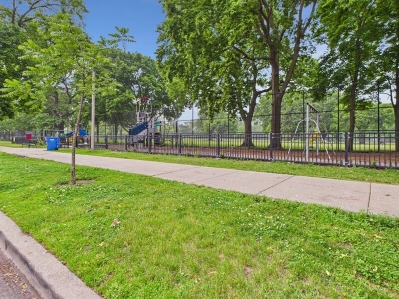 1729 E 67th Street Chicago IL 60649