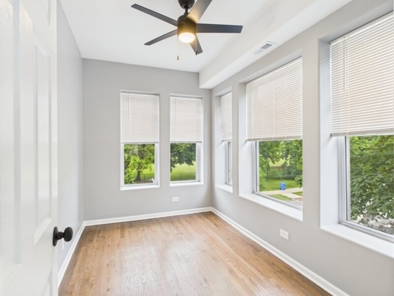 1729 E 67th Street Chicago IL 60649