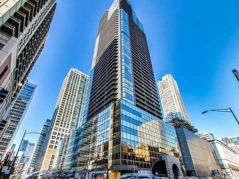 10 E Ontario Street Chicago IL 60611