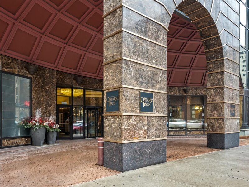 10 E Ontario Street Chicago IL 60611