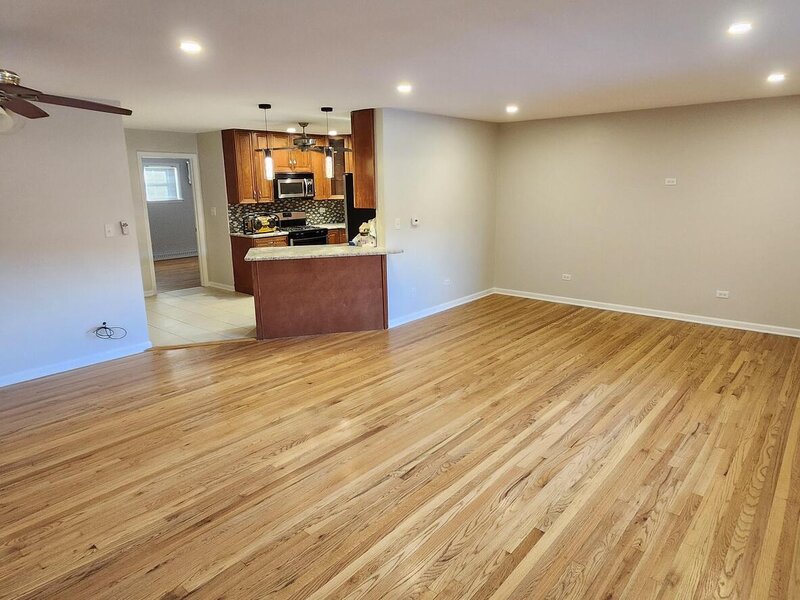 1113 Holiday Lane Des Plaines IL 60016