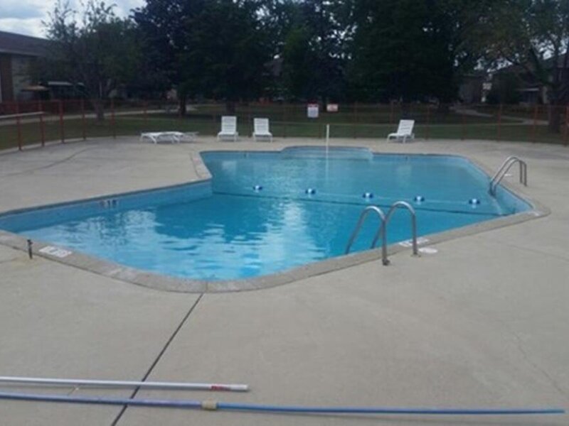1113 Holiday Lane Des Plaines IL 60016