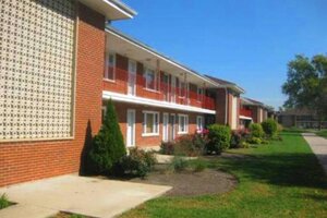 Photo of 1113 Holiday Lane Des Plaines IL 60016 Unit 6