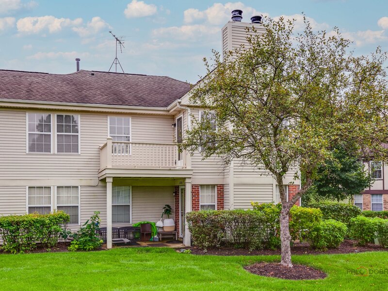 1262 N Wellington Court Buffalo Grove IL 60089